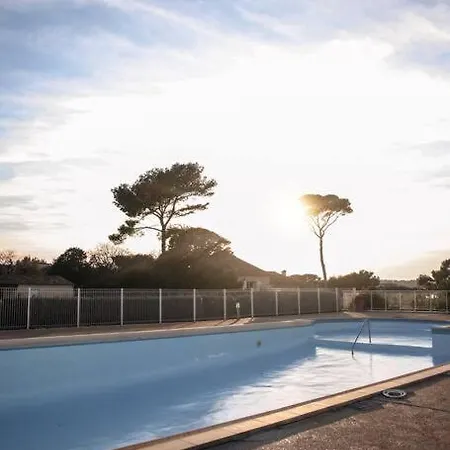شقة T3 Dans Avec Piscine